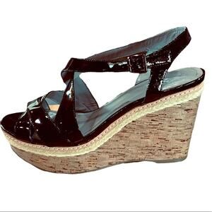 Vince camuto Rina patent leather shoe sandal  wedges size 7.5 by measurements
